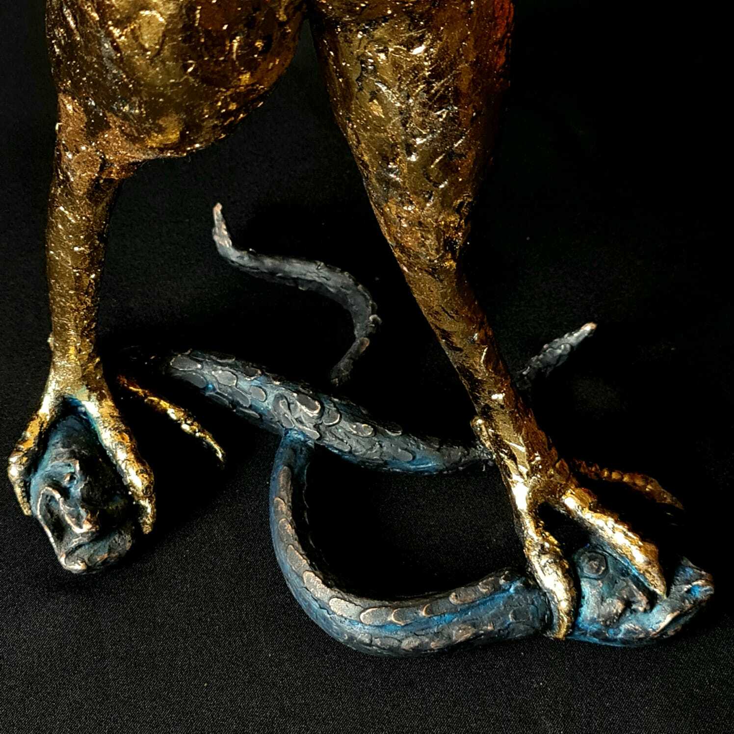 "NIKA" sculpture "NIKA" sculpture