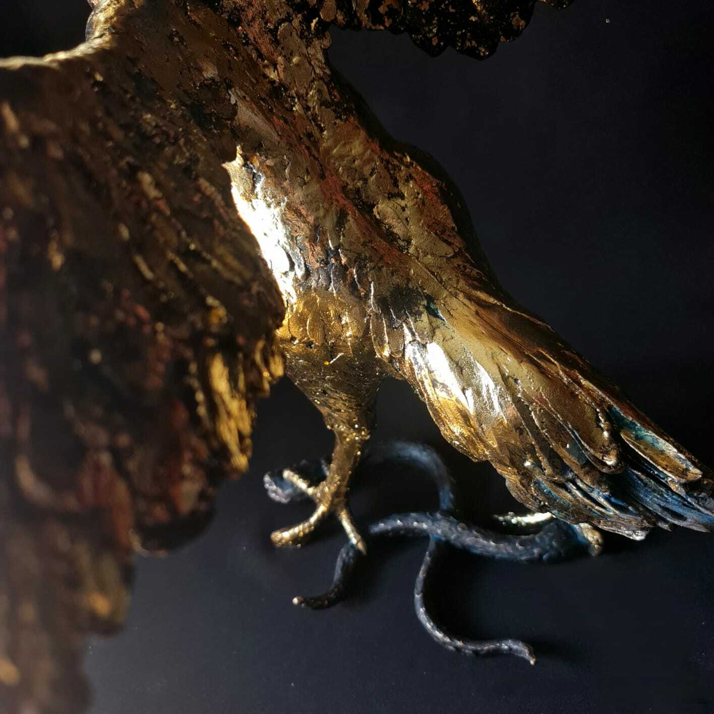 "NIKA" sculpture "NIKA" sculpture